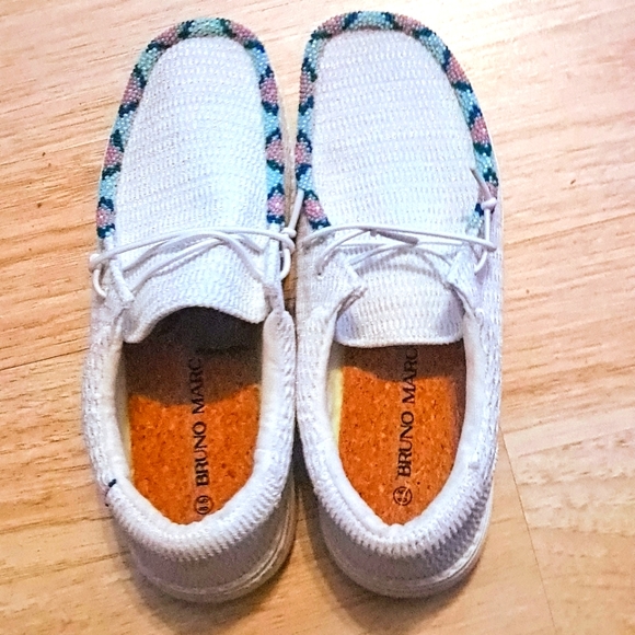 New.  8.5        One-of-a-kind - Picture 5 of 6